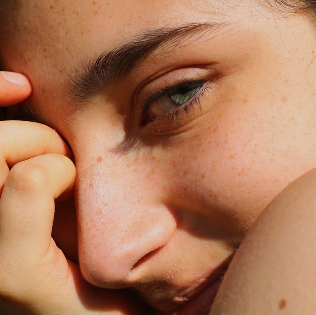 Beauty + Mindfulness: What Does "Eyebrow Blindness" Mean?